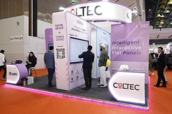 Visitors entering the COLTEC booth at DIDAC 2025 